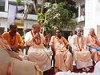 Прославление Шрилы Бхакти Сундара Говинды Махараджа во время утренней программы на следующий день
