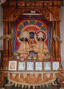 nitai_chaitanya.jpg